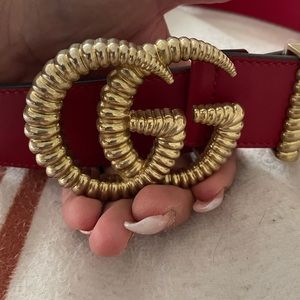100% Authentic Red Leather Gucci Leather belt with torchon Double G buckle